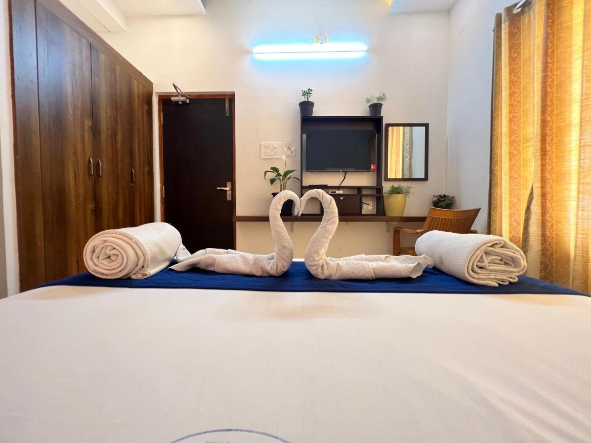 Raja Residency Hotel Alandurai Bagian luar foto