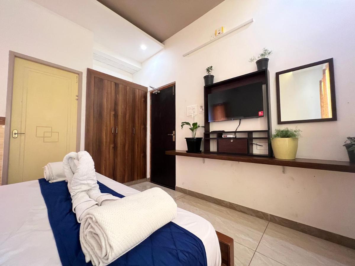 Raja Residency Hotel Alandurai Bagian luar foto