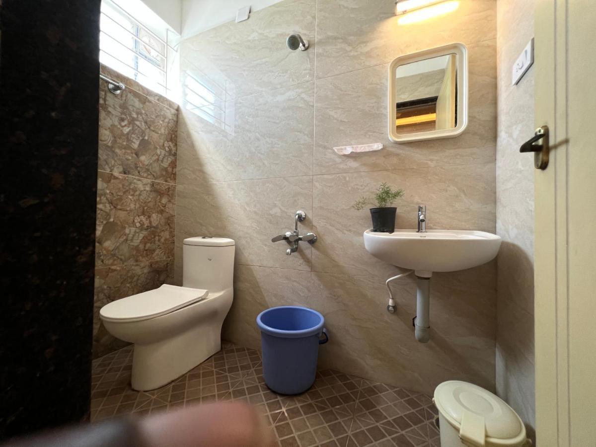 Raja Residency Hotel Alandurai Bagian luar foto