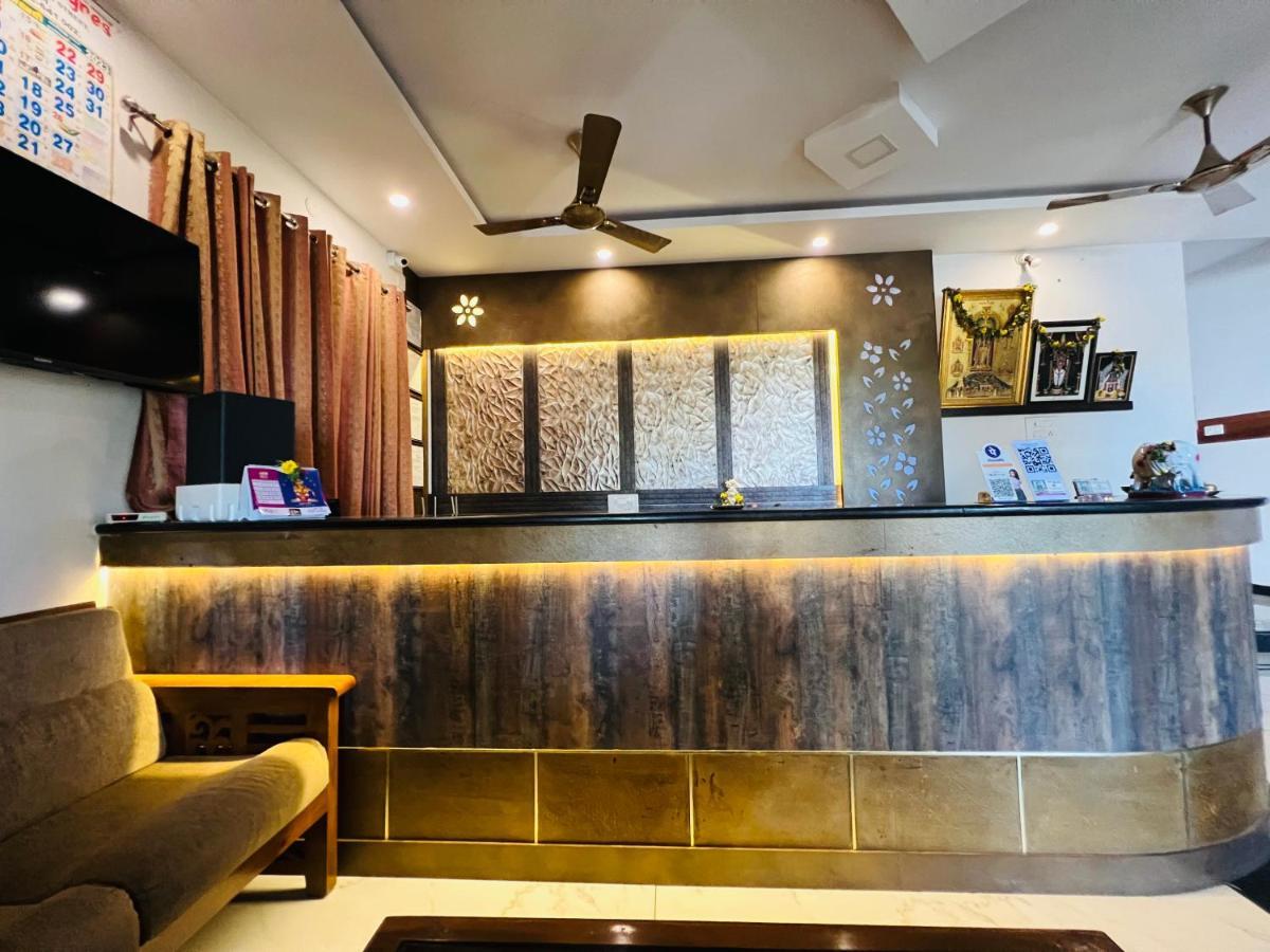 Raja Residency Hotel Alandurai Bagian luar foto